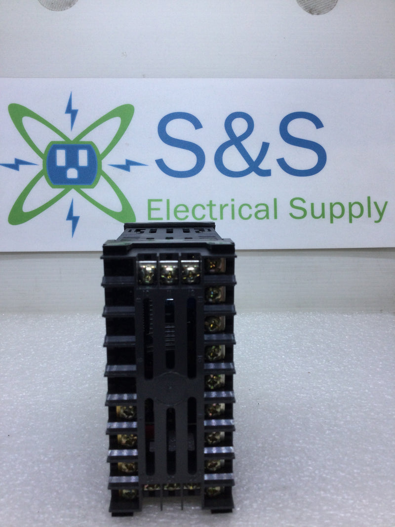 WEST 8100 Model N8101 Supply 90/ 264V A/C Options 24V A/C D/C Temperature Controle