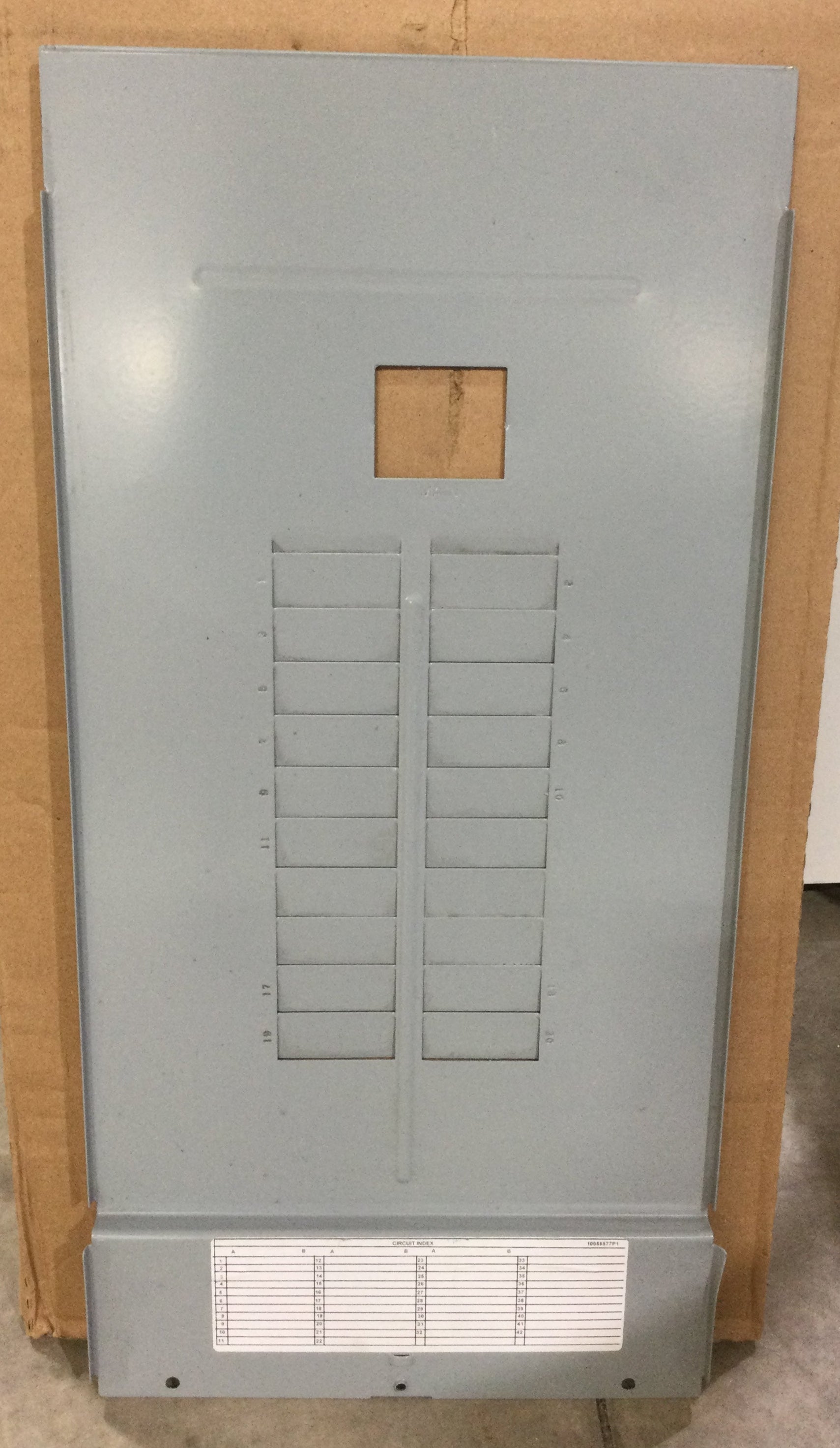 General Electric Dead Front Only 20 Space w/Main 25 1/2