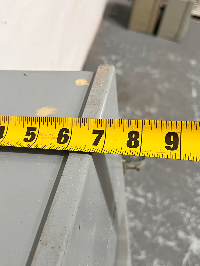 GE Circuit Breaker Enclosure TF225J with Knockouts 225 Amp 600v Max Type 1