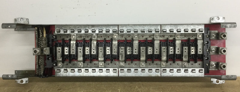 GE General Electric 225 Amp 3 Phase Main Lug Panelboard 42 Circuit 480Y/277 VAC Guts Only 8" X 30.5"