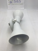 Quorum International 690-2-6 Fort Worth 2 Light 10 Inch White Flood Light for 150 Watt Par38/R40 Lamps