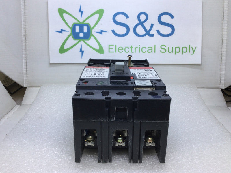 本物の 60 SELA36A10060 Electric General GE Amp Mag 600Vac Pole 3 バイクウェア・装備