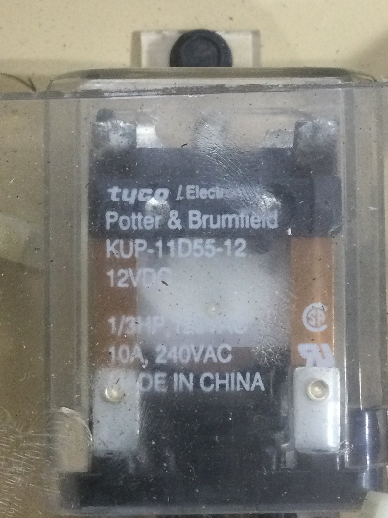 Generac 0E7969 Guardian 12 Circuit 100 Amp 120/240V Transfer Switch/Load Center