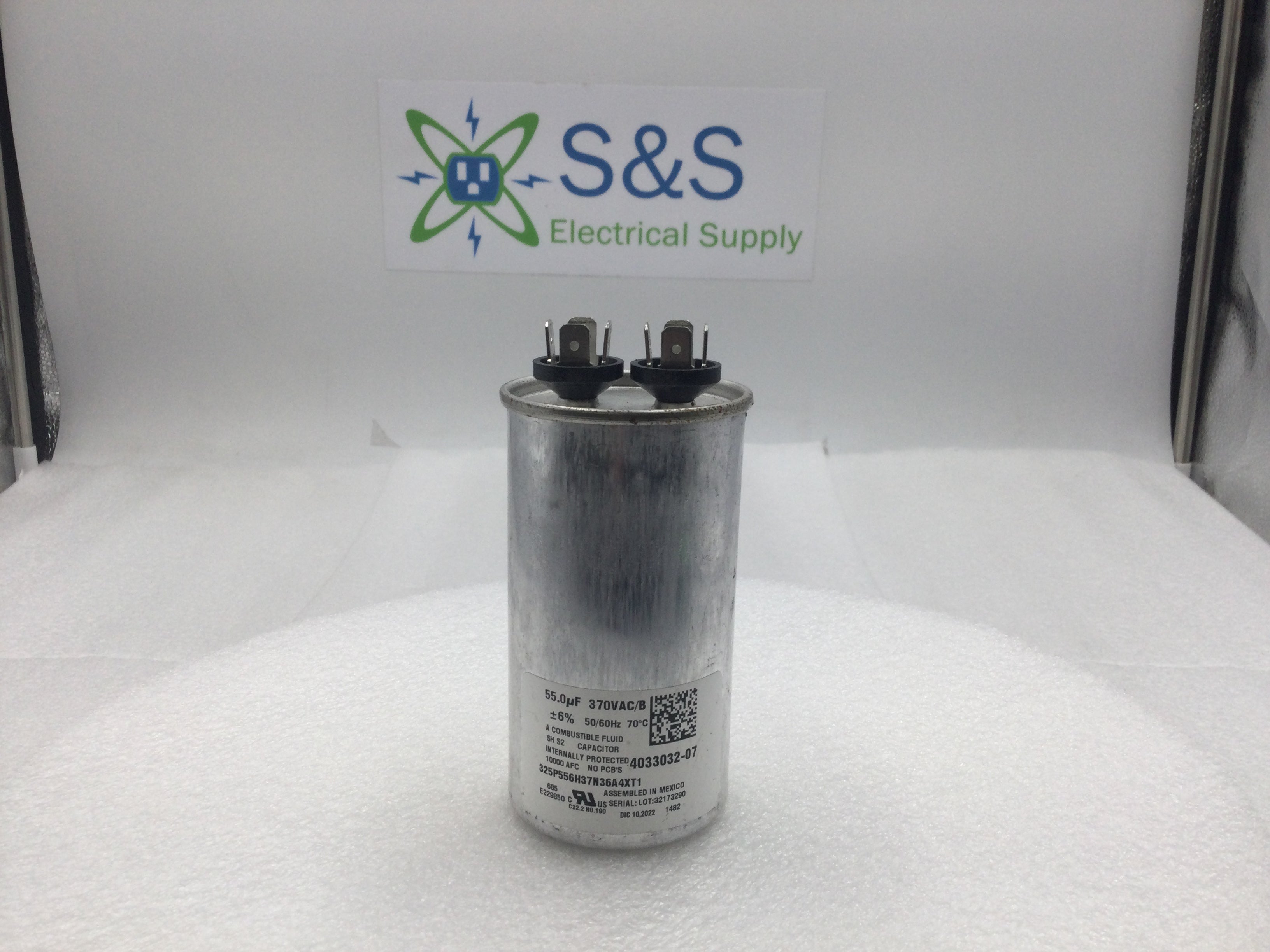 CSC 4033032-07 55.0uf +/-6% 370 VAC Motor Run Capacitor (325P556H37N36