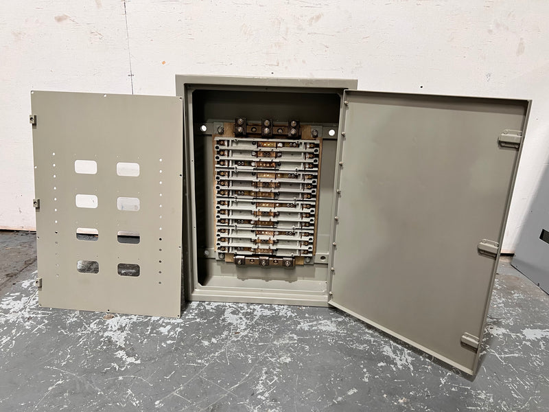 Eaton AQB-A101 8 Circuit 3 Phase Power Distribution Panel 225A 21"x7.25"x29.75"