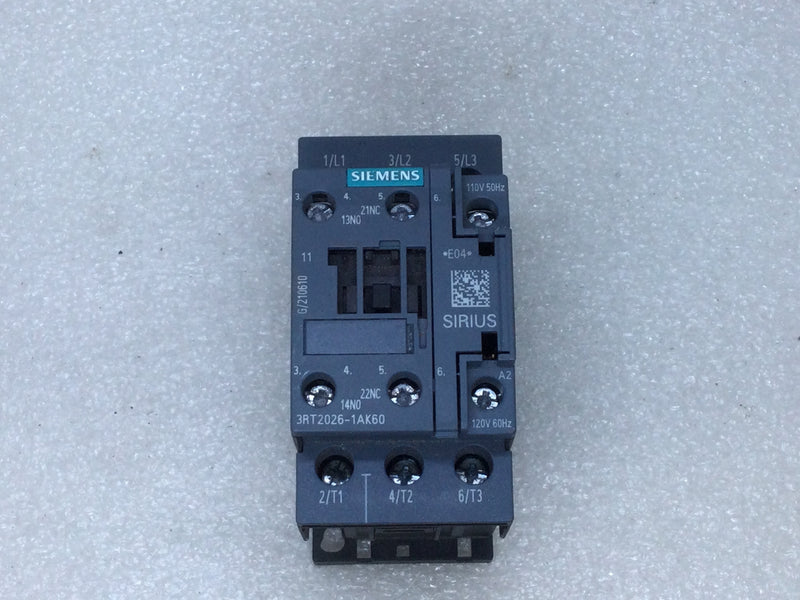 Siemens 3RT2026-1AK60 Contactor 3Ph 20HP Max 575VAC