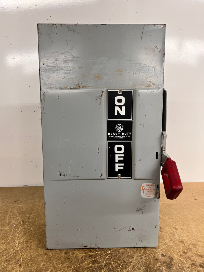 GE General Electric THN3362 60 Amp 600Vac 3 Pole Non Fused Nema 1 Safety Switch