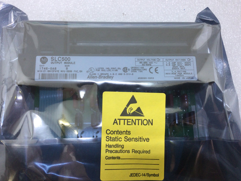 Allen-Bradley 1746-OA8 Output Module Series B SLC500 Class 1