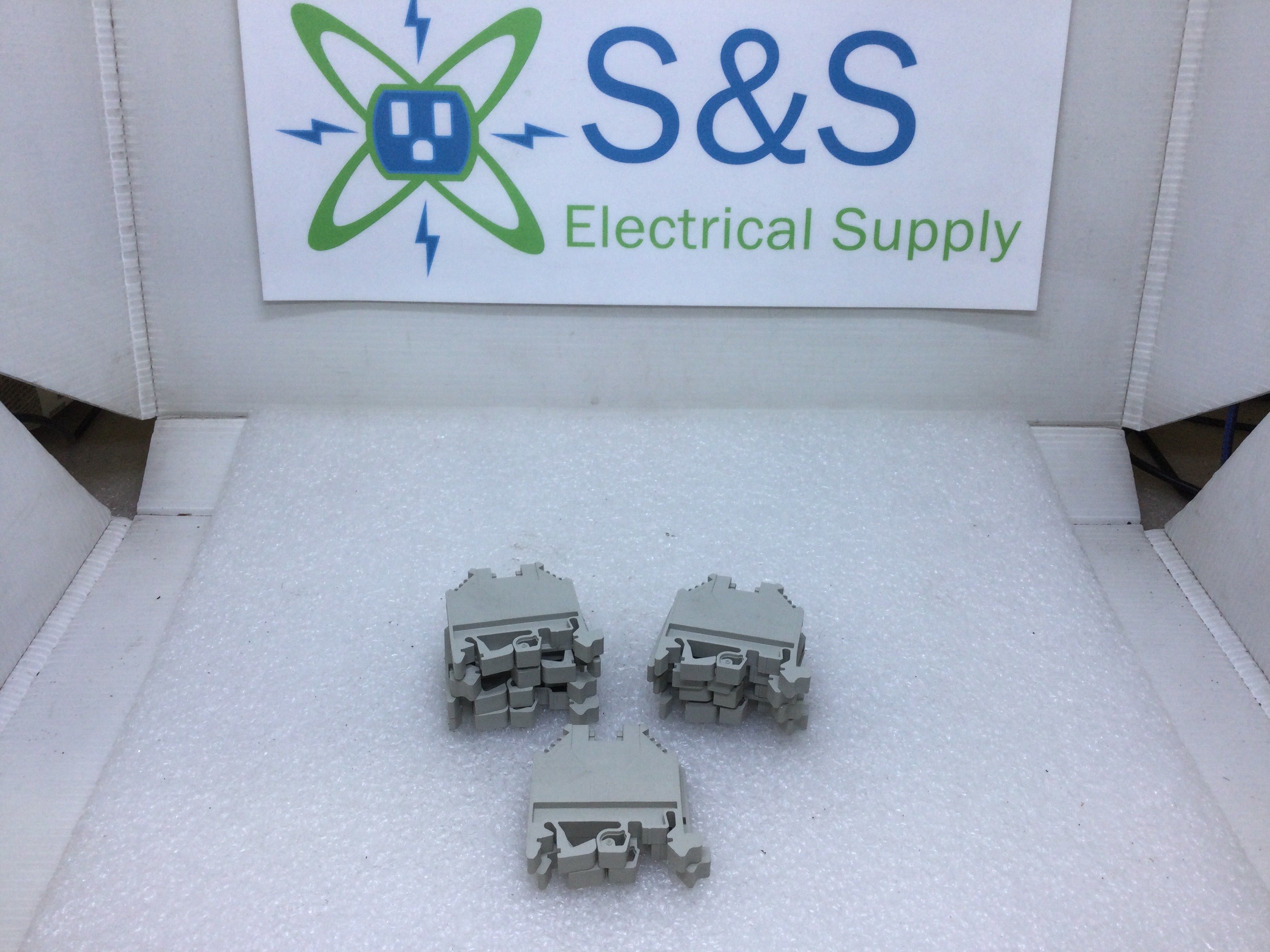 Schneider WK4/U Wire Terminal 20-10WG 40 Amp 600V