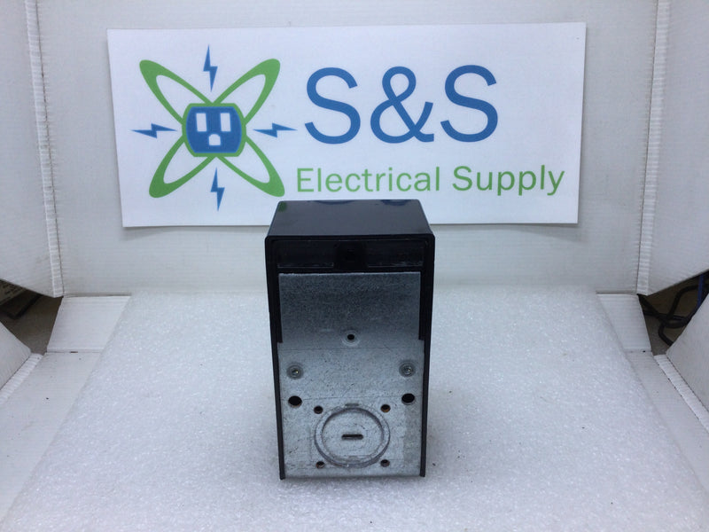 Leviton 5054 Dryer Outlet Receptable Surface Mount 30 Amp 125/250V NEMA 10-30R