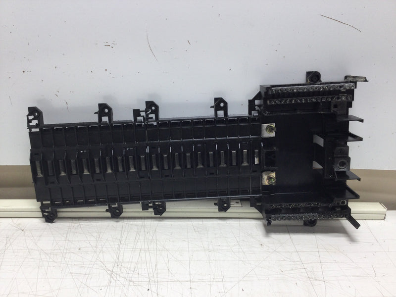 Square D QO140M200 200 Amp 20 Space/40 Circuit 120/240 VAC Load Center Guts Only 9.5" X 21"