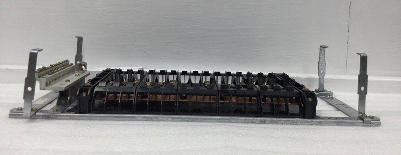 GE General Electric THQB Series 225 Amp 3 Phase 30 Space Main Lug Load Center Guts Only 10" X 26"