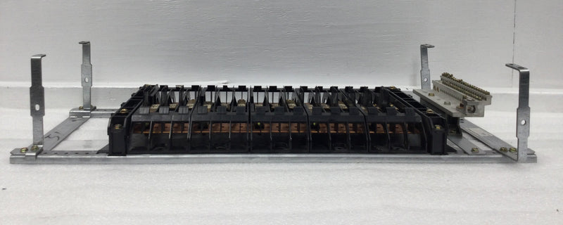 GE General Electric THQB Series 225 Amp 3 Phase 30 Space Main Lug Load Center Guts Only 10" X 26"