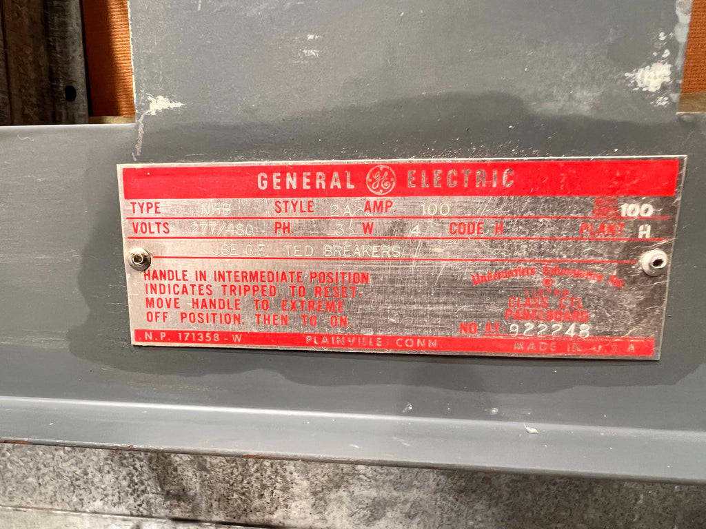 GE General Electric NHB 100 Amp 3 Phase 4 Wire 277/480V Panelboard Enc