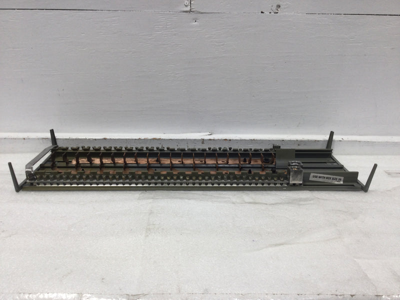 Siemens G4040MB1200CU 200 Amp 20 Space Copper Buss Load Center Guts Only 9"X27"