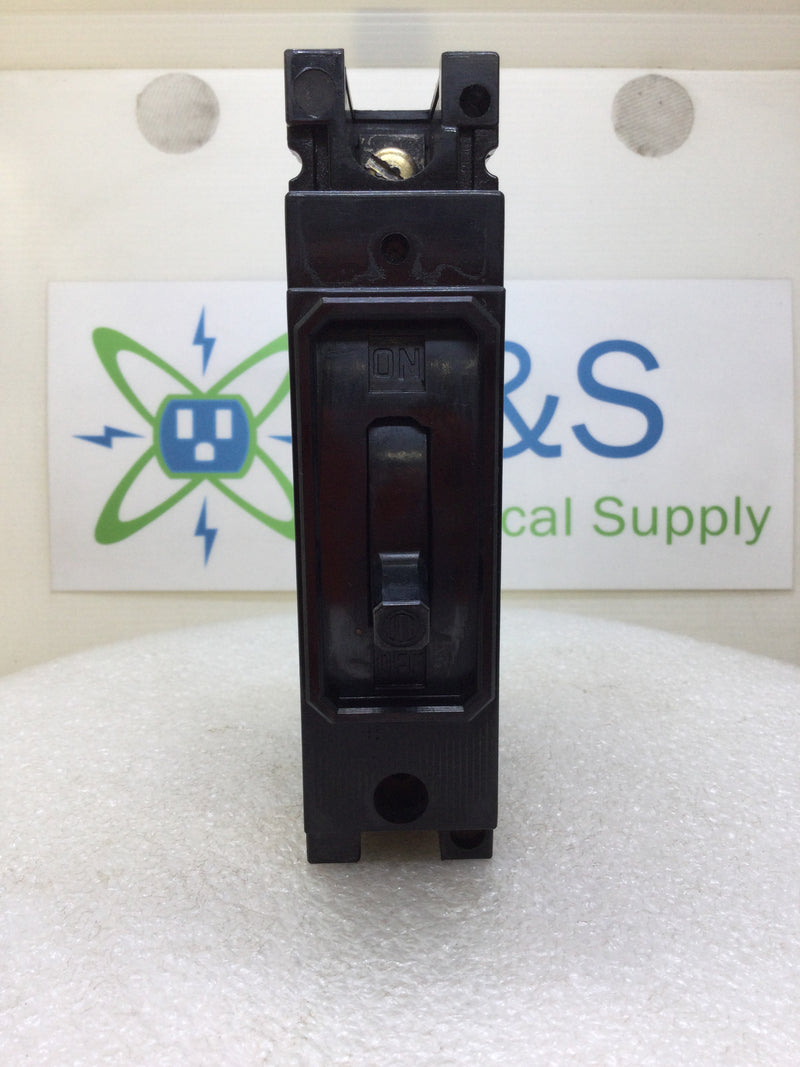 ITE EE1-B030 30 Amp 1 Pole 120V Circuit Breaker - Cosmetic Flaw