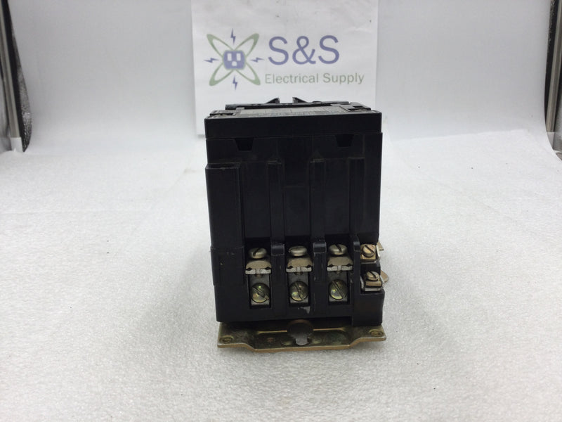 Square D 8736 SBO4 Motor Starter/Contactor Series A 3 Phase 200-575 VAC 120 VAC Coil