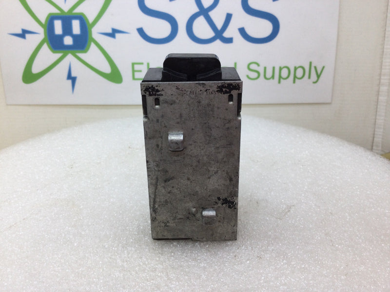 Pushmatic 11115 15 Amp 1 Pole 120/240V Circuit Breaker - Cosmetic Flaw