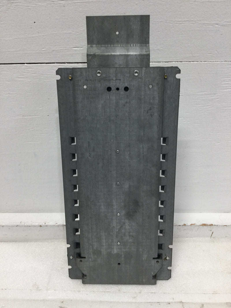 ITE/Gould 200 Amp 8 Space/30 Circuit 120/240 VAC Load Center Guts Only 7" X 16"