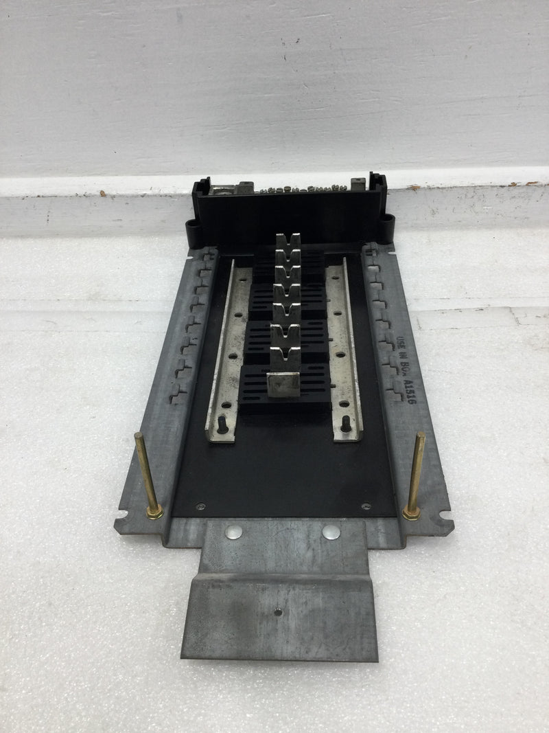 ITE/Gould 200 Amp 8 Space/30 Circuit 120/240 VAC Load Center Guts Only 7" X 16"