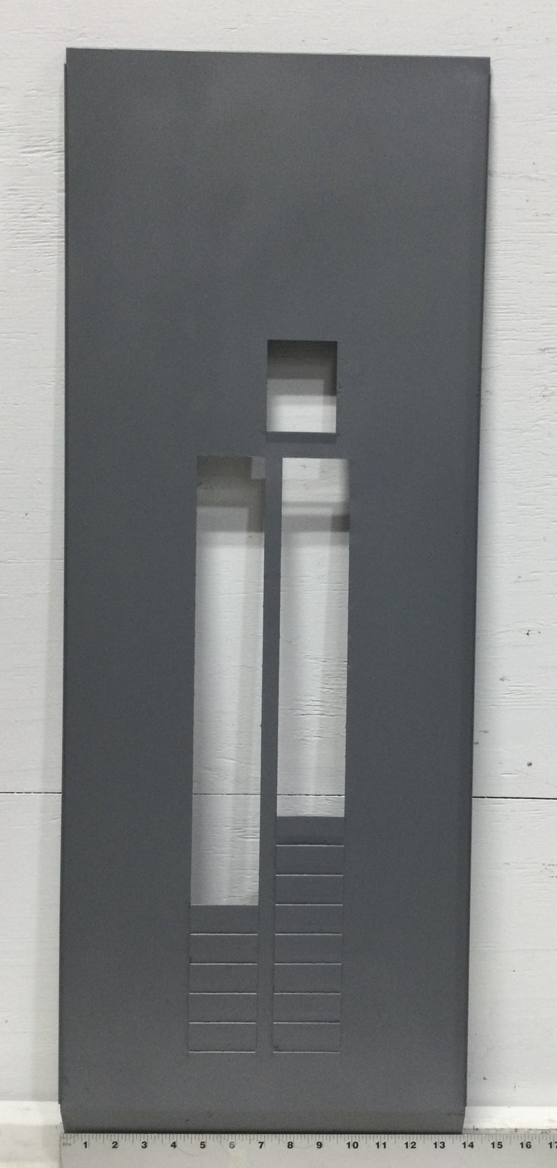 Challenger SLB20RN 40 Space 200 Amp 120/240V Dead Front Only w/Main