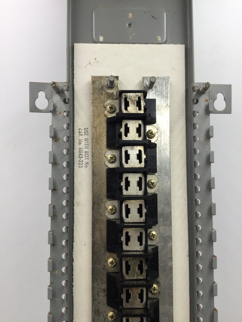 FPE M142-225 22 Circuit 225 Amp 120/240V Panel Guts 32" x 8.5"