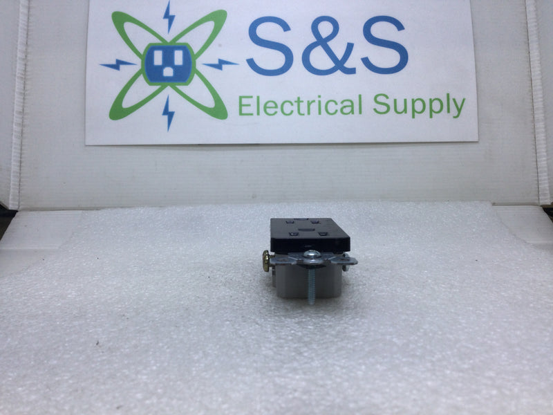 Legrand/Pass & Seymour 885-BKCC12 15 Amp 125VAC Decora Duplex Receptacle in Black