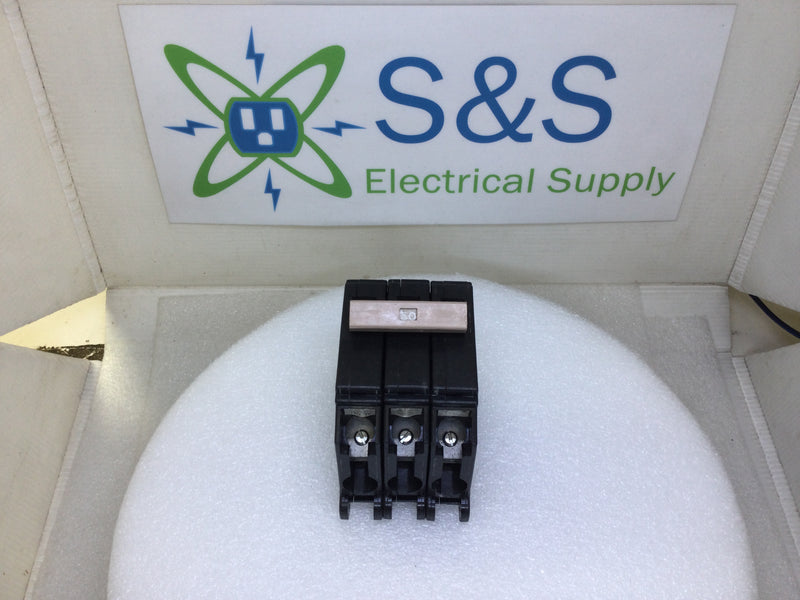 Cutler Hammer CH330 30 Amp 3 Pole 240V Circuit Breaker - Plastic Foot