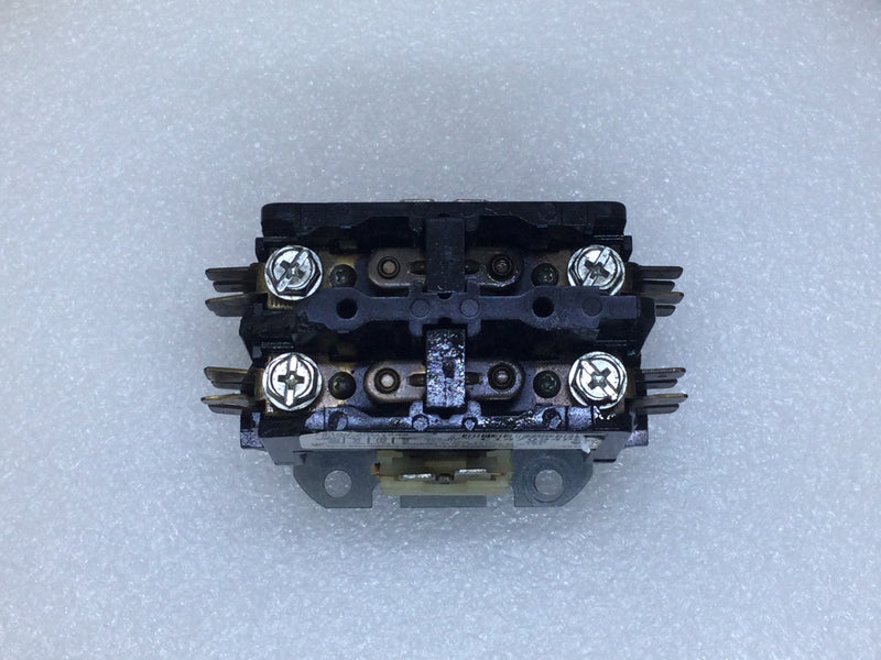 Tyco Electronics 3100-20Q1542 30 Amp 2 Pole 600V Contactor Coil - Flawed