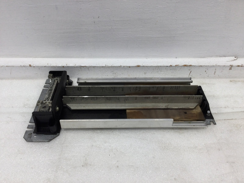 Zinsco 150 Amp 120/240 VAC Main Breaker Load Center Guts Only 8" X 16"