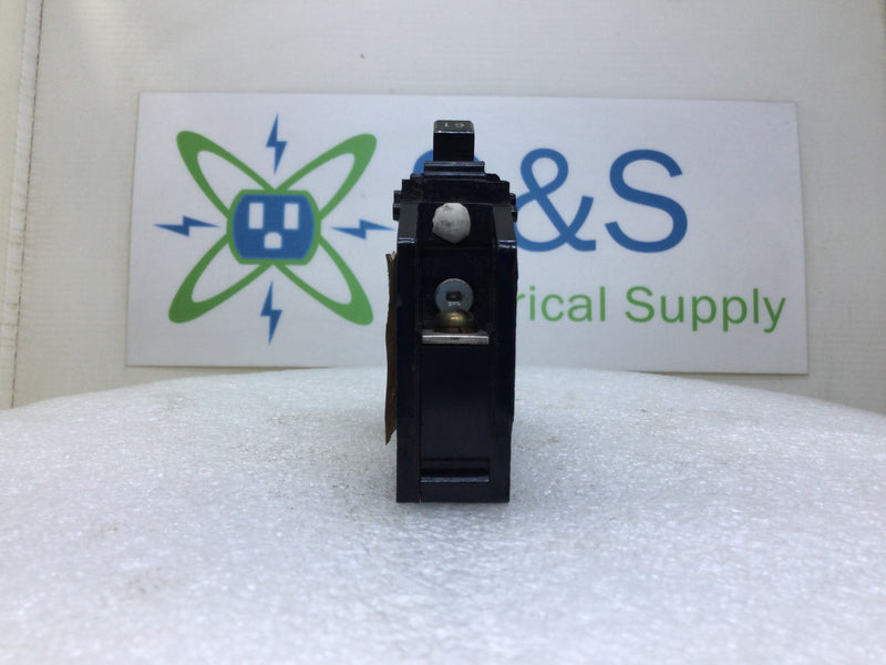 FPE Federal Pacific NQ112015 15 Amp 1 Pole 120/240V Breaker - Cosmetic Flaw