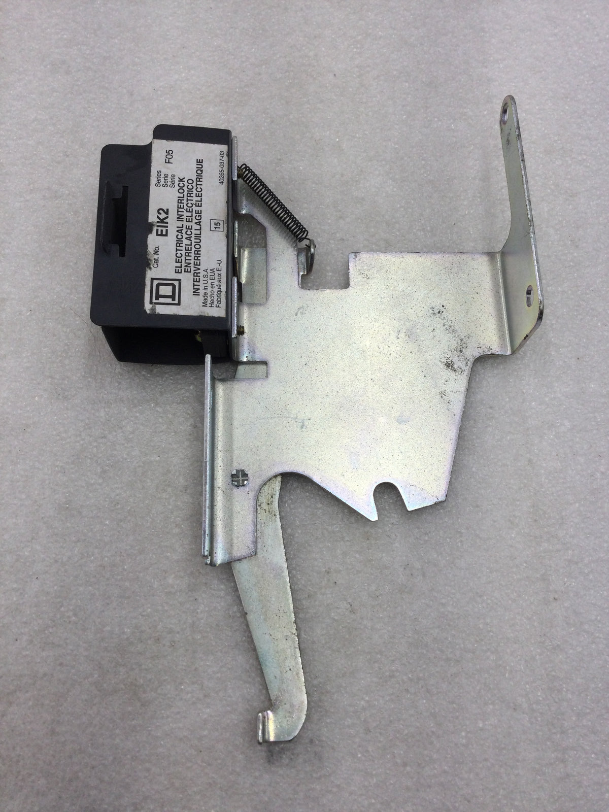 Square D EIK2 Electrical Interlock Kit Series F05 2 NO and 2 NC Contac