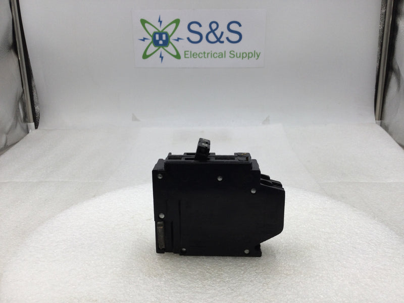 Challenger A2020 20 Amp 2 Pole 120/240V Circuit Breaker - Old Style w/ Hooks