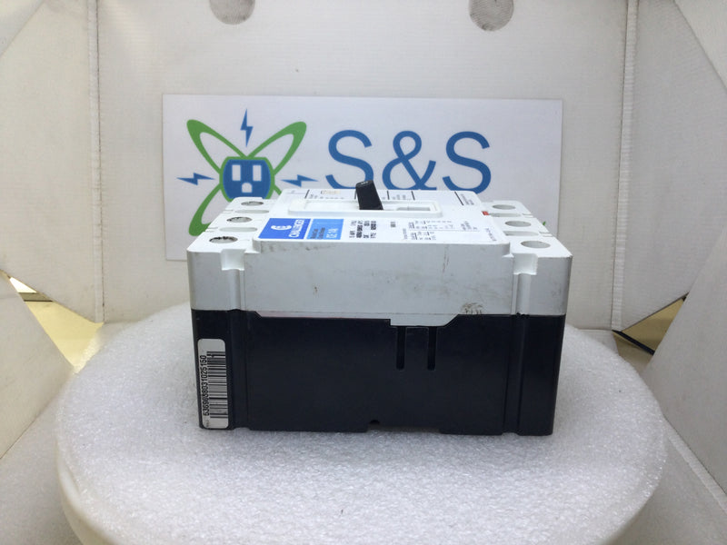 Challenger CE3015 15 Amp 3 Pole 600V Circuit Breaker