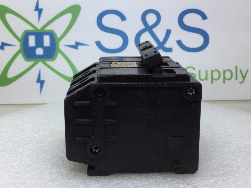 Murray/Crouse Hinds MP330 30 Amp 3 Pole 240V Plug-In Style MP-A Circuit Breaker