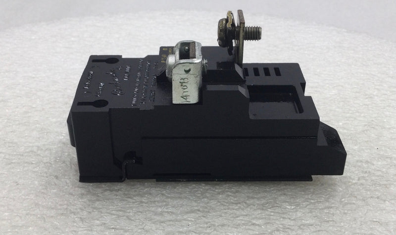 ITE/Pushmatic Bulldog P130 30 Amp 1 Pole 120/240V Circuit Breaker w/Screws