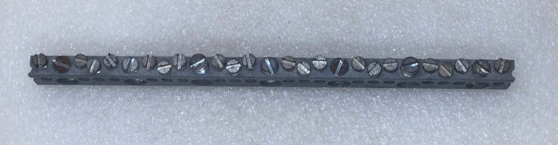 27 Position 4-14 AWG Grounding Bar 8 1/4" x 3/4" - No Lugs