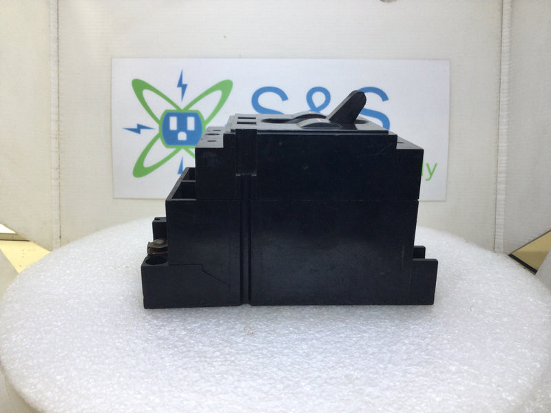 Heinemann 0322 35 Amp 2 Pole 230V Circuit Breaker - Cosmetic Flaw