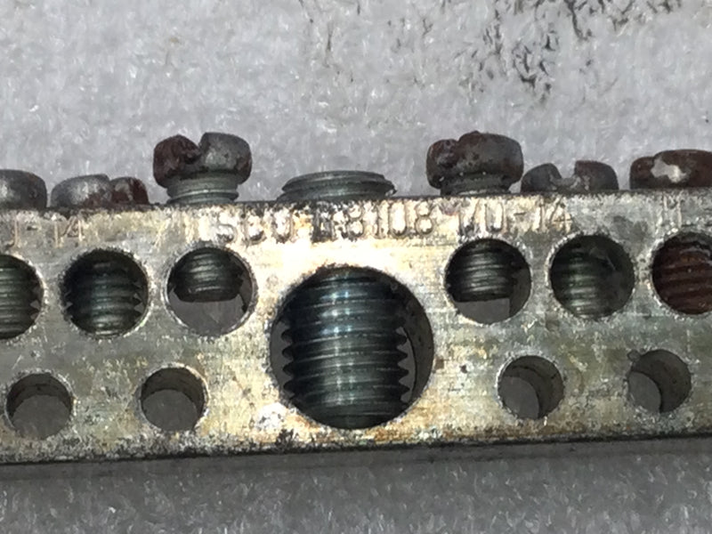 Generic 52 Position Ilsco N8108 1/0-0 14 6-14 AWG Grounding Bar