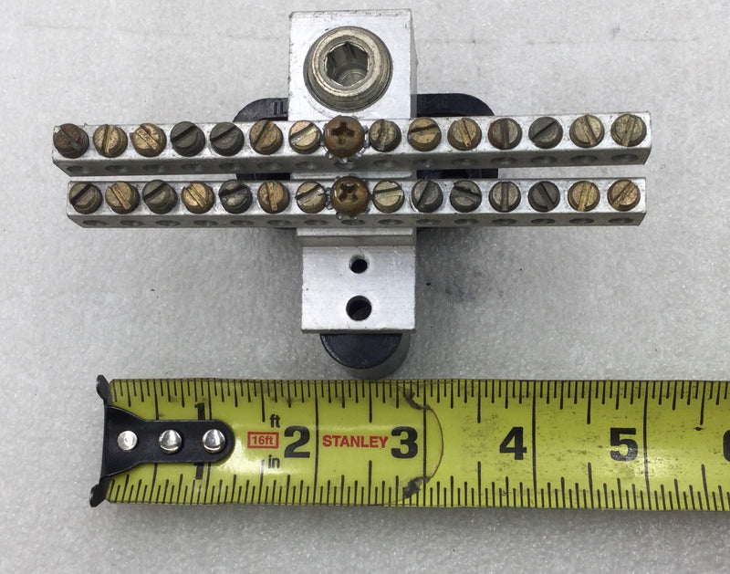 Ilsco 15 Position Double Stack Neutral Isolated Grounding Bar 4 3/4" x 2 3/4"