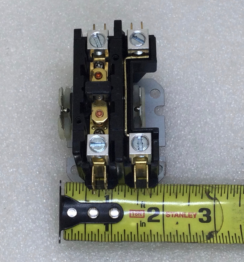 Packard C130A 30 Amp 2 Pole 240-600V 50/60Hz Contactor Coil