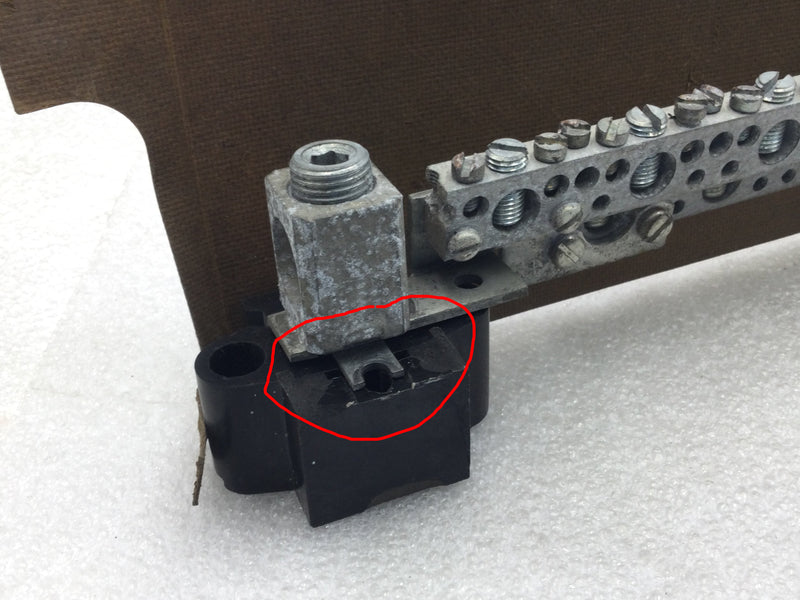 Crouse Hinds 42 Position Combo Neutral Isolated Grounding Bar - Cosmetic Flaw