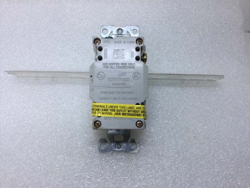 Cooper GFIC Receptacle 20 Amp 2P 125V 60Hz Class A Ground Fault Circuit Interrupter