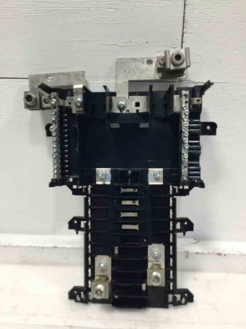 Square D RC816F200C 200 Amp 8 Space 120/240V Guts Only 15 1/2" x 11 1/2"