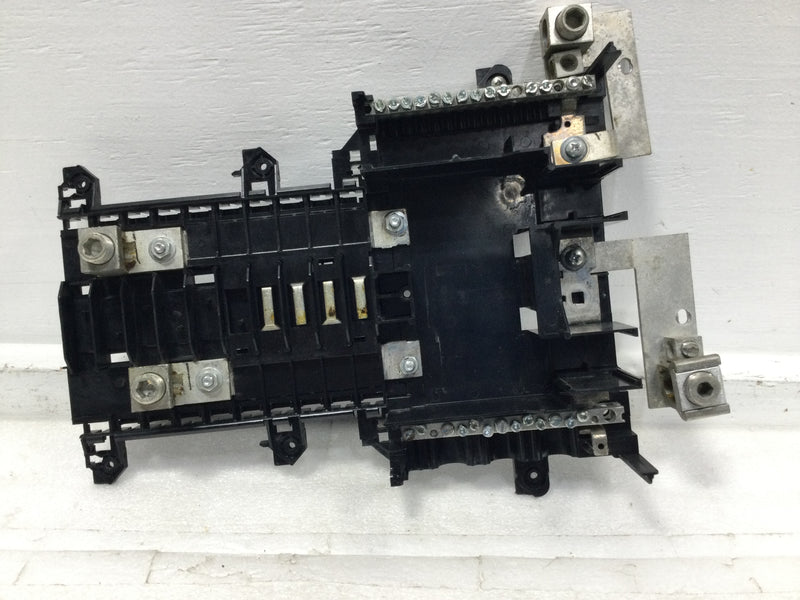 Square D RC816F200C 200 Amp 8 Space 120/240V Guts Only 15 1/2" x 11 1/2"