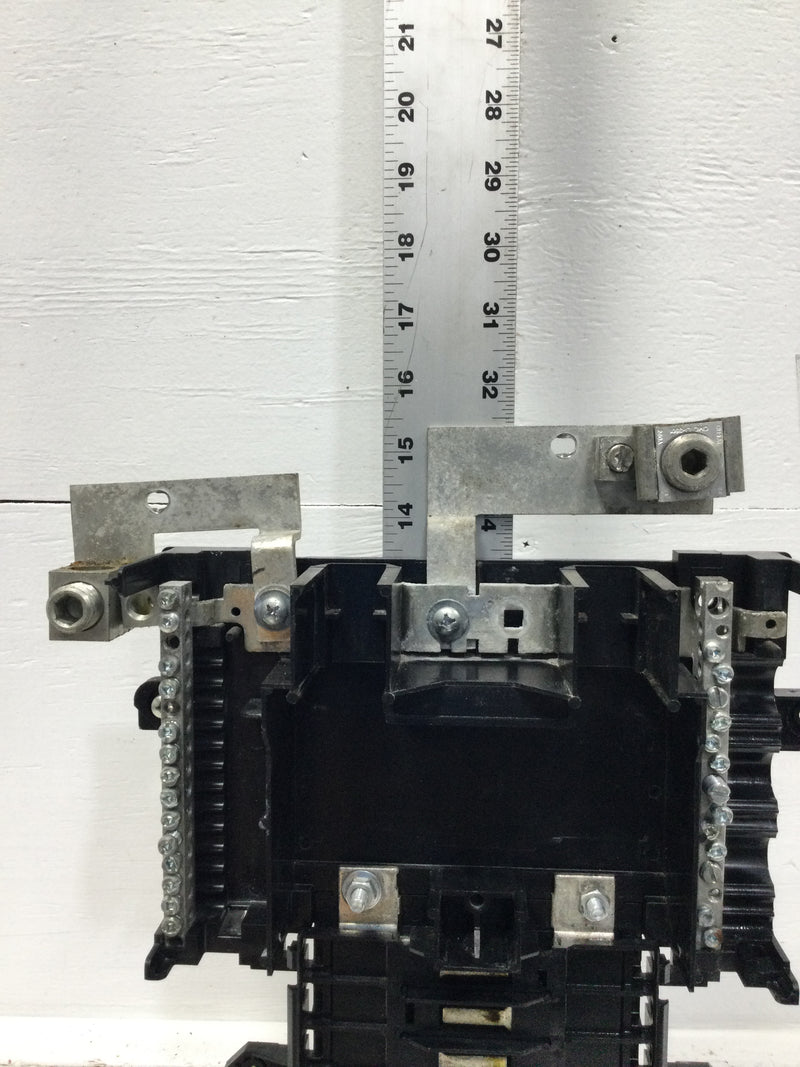 Square D RC816F200C 200 Amp 8 Space 120/240V Guts Only 15 1/2" x 11 1/2"