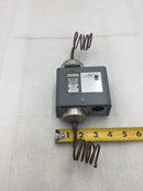 Johnson Controls P74BA-1 Differential Pressure Control SPST Switch 8-70 PSIG