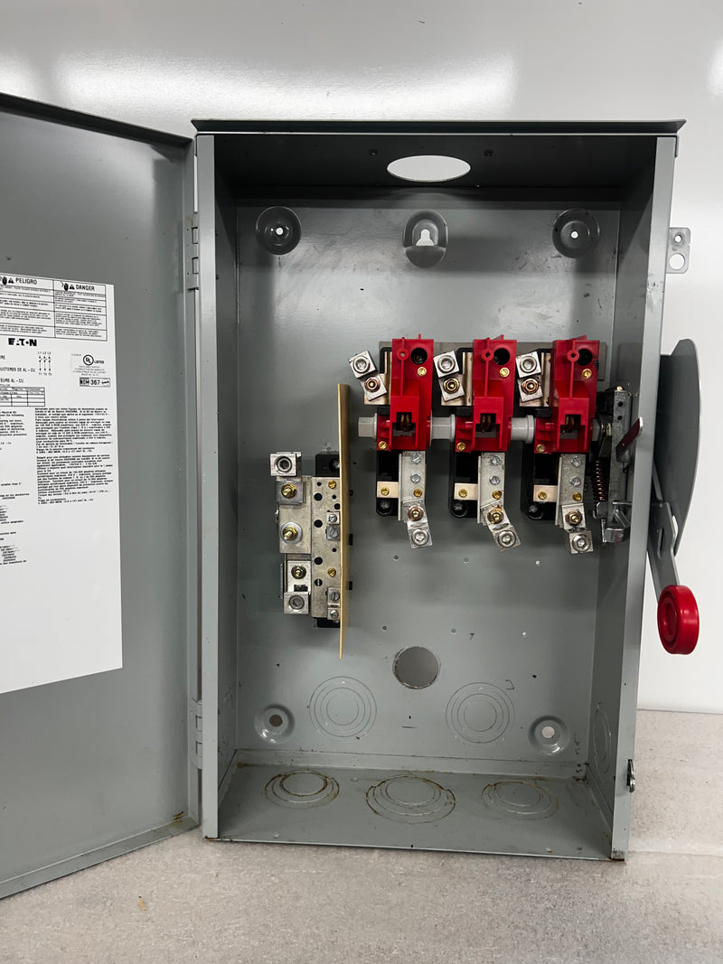 Eaton/Cutler-Hammer DG324URK 200A 240VAC 3 Pole Non-Fusible Nema3R Rainproof Safety Switch (New In Box)
