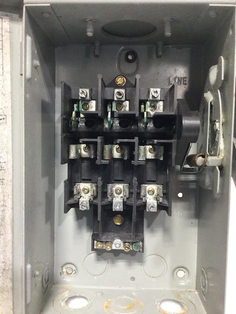 Eaton/Cutler-Hammer DG321NRB 30 Amp 3 Phase 240V Safety Switch 10 7/8" x 6 3/4"