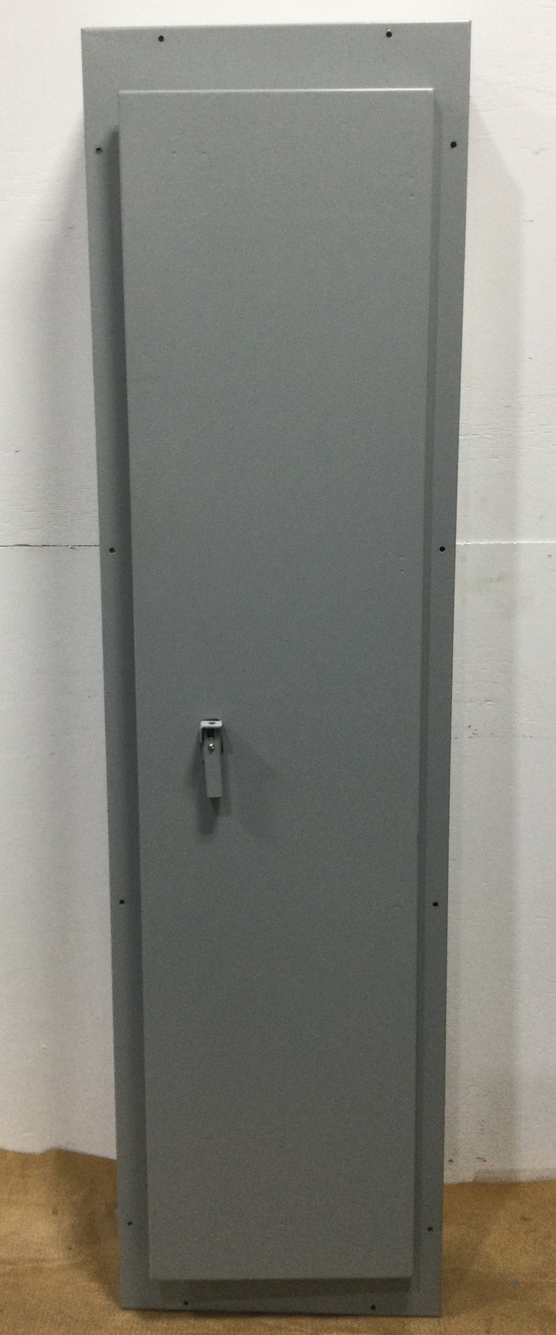 GE AQU3424RCX 400 Amp 208y/120v 3 Phase Panelboard 76-1/2" x 20" x 5-13/16"